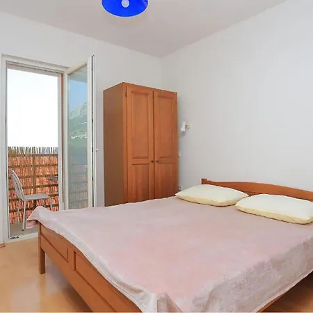 בית נופש 2 Bedroom Lovely In